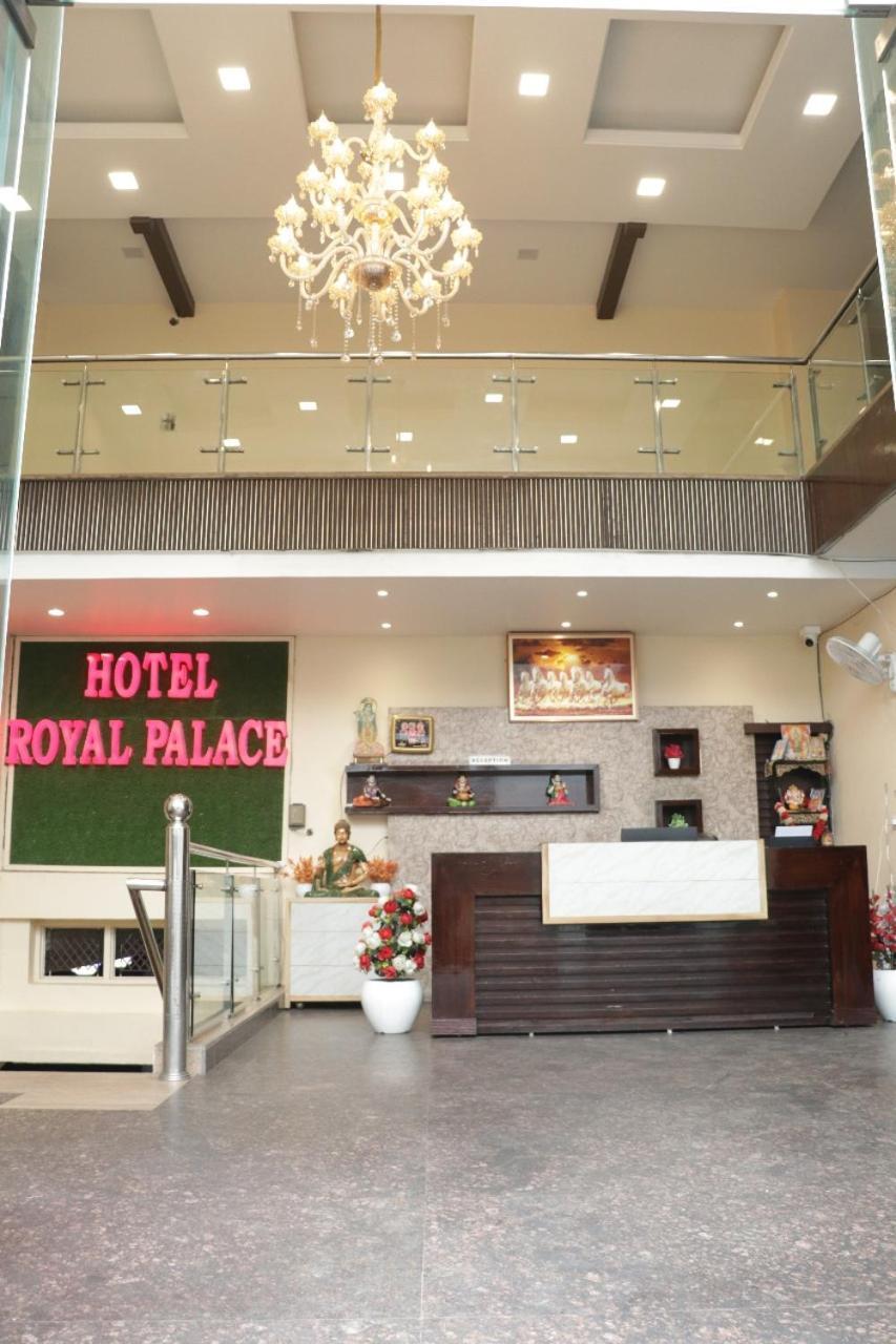 Hotel Royal Palace ชลันธระ ภายนอก รูปภาพ